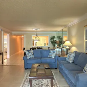 Slt #2043 - Stunning View! Free Service! Apartment